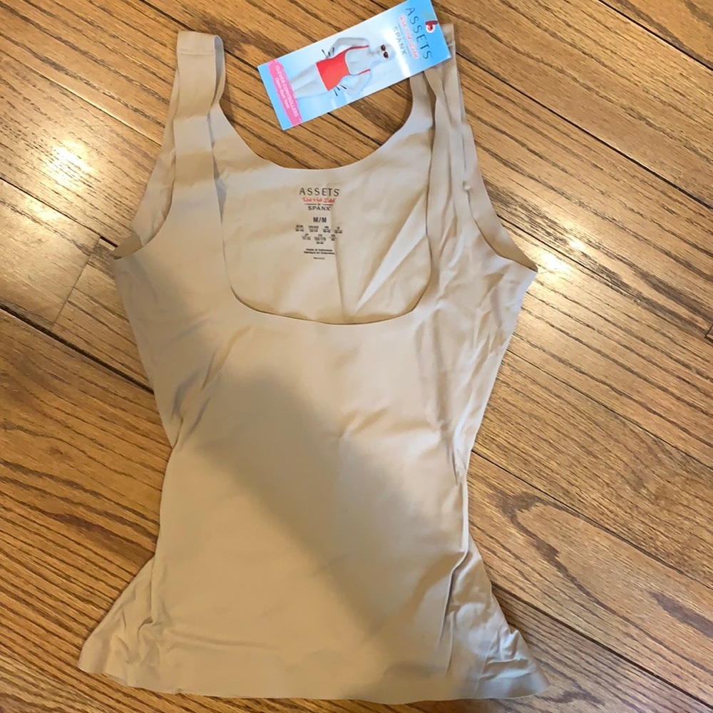 Spanx Assets Tank Sz M Tan Clever Controllers